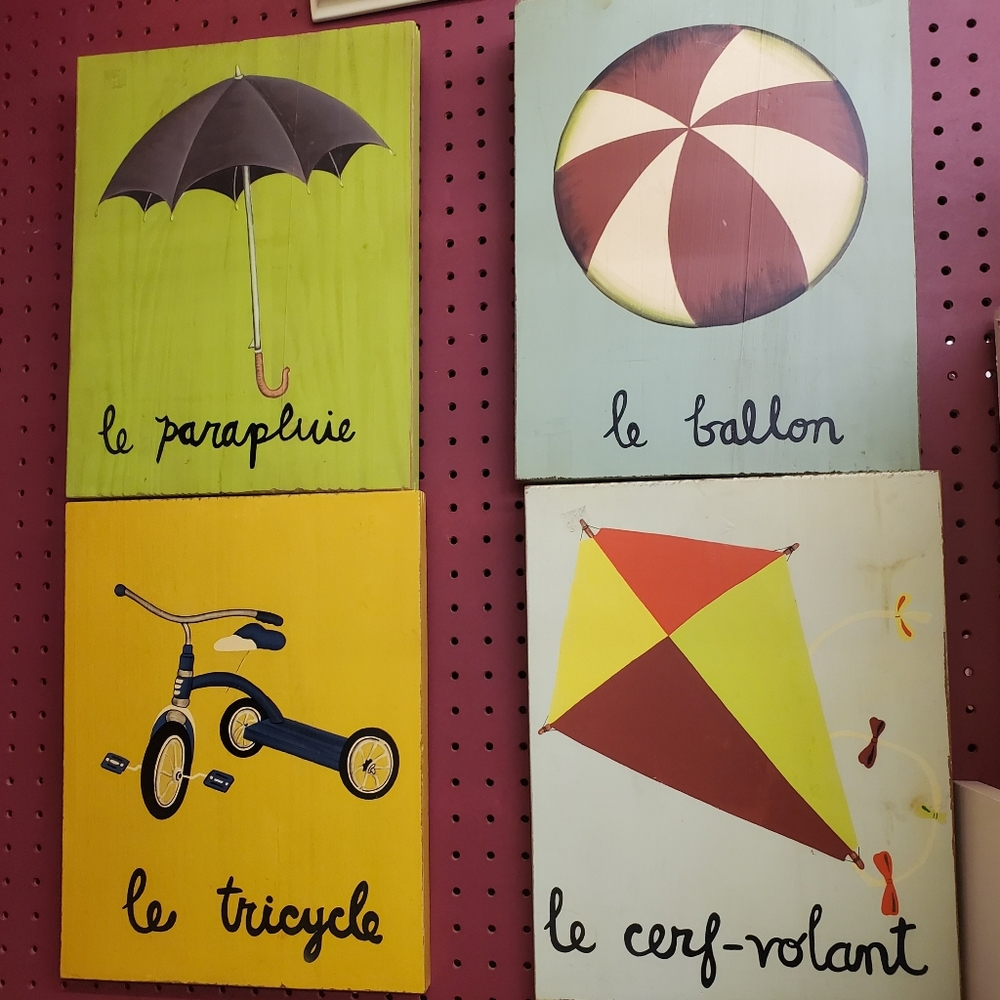 Pottery Barn Kids Painted French Plaque (4)